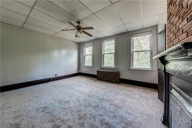 Bright and spacious living room
