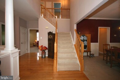 10210 Saddlebrooke Ln, Hagerstown, MD 21740 - photo 2