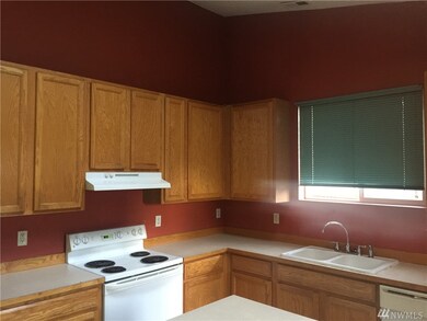 14736 Prairie Vista Loop, Yelm, WA 98597 - photo 4