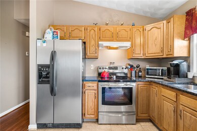 30 Cornell St, Cranston, RI 02920 - photo 6