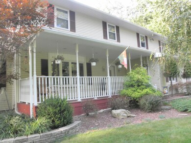 281 Warner Dr, Saylorsburg, PA 18353 - photo 4