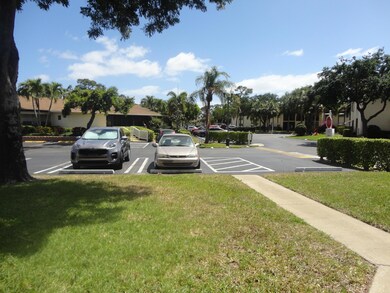 108 Lake Pine Cir unit A-2, Greenacres, FL 33463 - photo 3