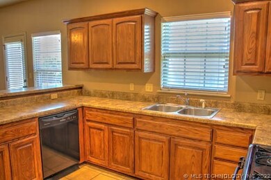 1405 E 145th St S, Glenpool, OK 74033 - photo 6