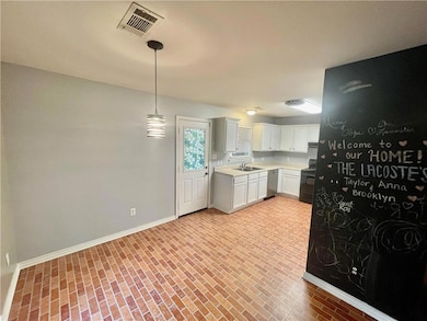 209 W Edwards St, Covington, LA 70433 - photo 5