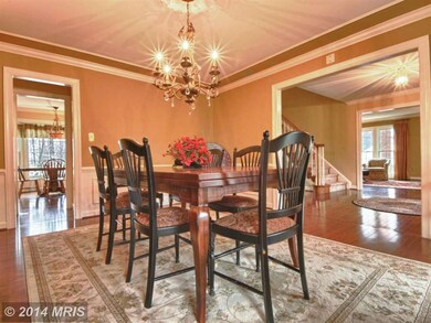 8526 Oak Pointe Way, Fairfax Station, VA 22039 - photo 4