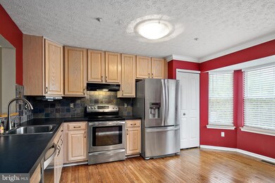 9228 Maxwell Ct, Laurel, MD 20723 - photo 3