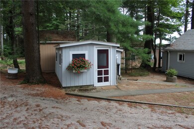 BUNK HOUSE