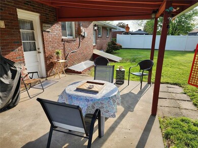 Covered Patio, enjoy sun or rainy days