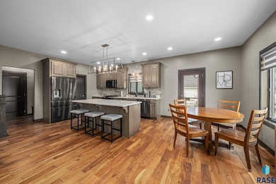 1809 W Gray Gables Cir, Sioux Falls, SD 57108 - photo 7