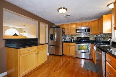 10 Honeysuckle Ln, Shrewsbury, MA 01545 - photo 6