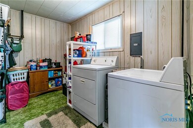 3216 Gracewood Rd, Toledo, OH 43613 - photo 6