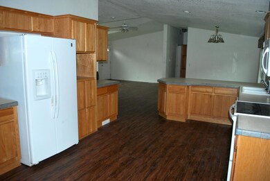 111 Railroad Ave, Alberton, MT 59820 - photo 6