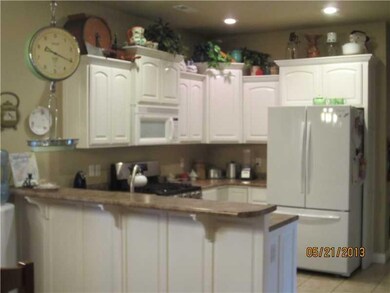 Kitchen. Sparkling kitchen with recent updates -