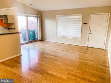 9567 Transfer Row, Columbia, MD 21045 - photo 6