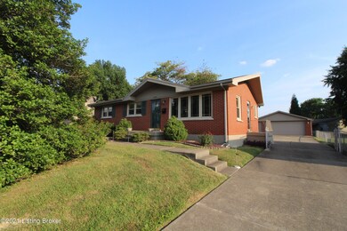 6208 Apex Dr, Louisville, KY 40219 - photo 2