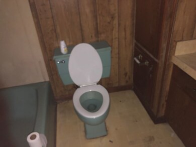 829 Pearl River Ave, McComb, MS 39648 - photo 3