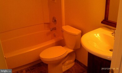 2146 Gunsmith Terrace unit 45-4, Woodbridge, VA 22191 - photo 6