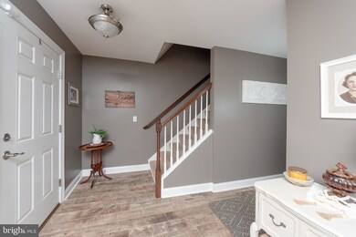 215 Kenneth Dr, Leola, PA 17540 - photo 5