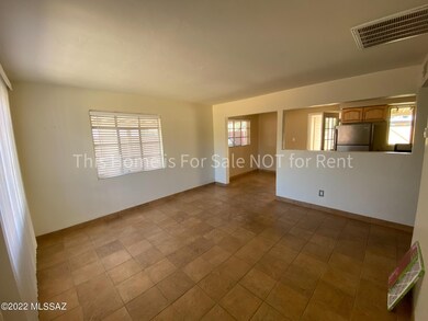 4554 E 15th St, Tucson, AZ 85711 - photo 3