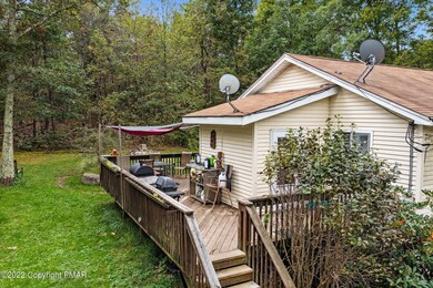 108 Upper Grandview Rd, Cresco, PA 18326 - photo 4