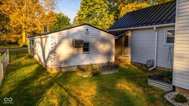 472 Delaware St, Wabash, IN 46992 - photo 4