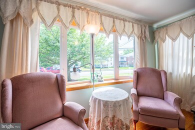 307 W 8th St, Lansdale, PA 19446 - photo 5