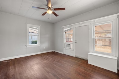 2102 25th St, Lubbock, TX 79411 - photo 7