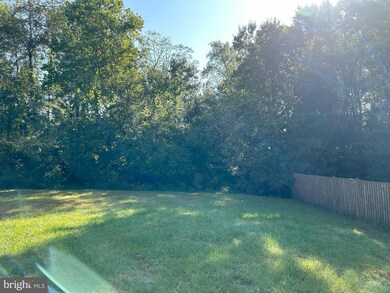 8704 Cushman Dr, Clinton, MD 20735 - photo 3