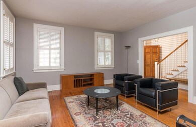 177 Queen Street living room