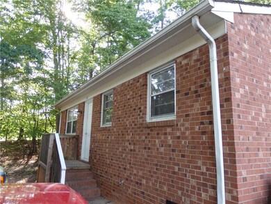 308 Pineview St, Asheboro, NC 27203 - photo 2