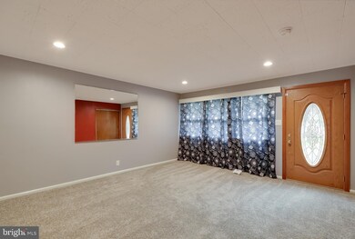 4 Goldy Dr, Gloucester City, NJ 08030 - photo 4