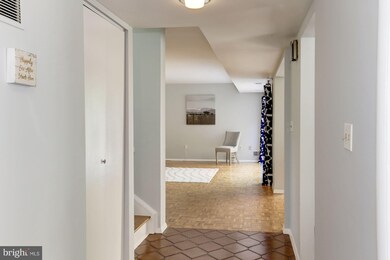 11519 Links Dr, Reston, VA 20190 - photo 4