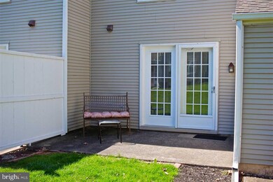 314 Barrington Ct, Palmyra, PA 17078 - photo 3