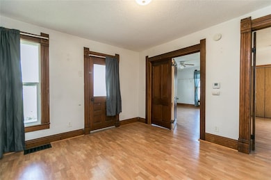 121 Main St, Center Point, IA 52213 - photo 6