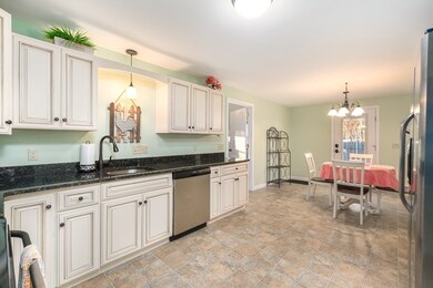 19 Snell St, Sturbridge, MA 01518 - photo 5