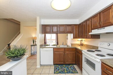 5998 Rowanberry Dr, Elkridge, MD 21075 - photo 6