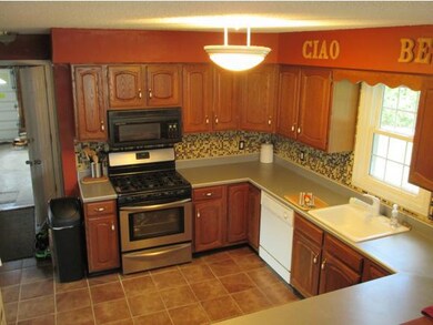 Living room to eat-in area.