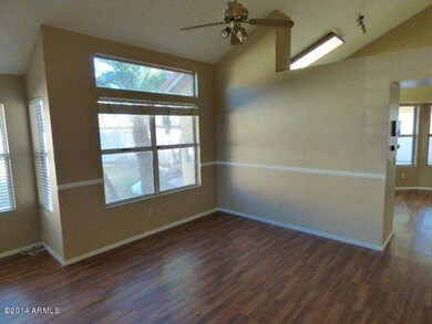 Spacious Dining Room For the Holidays