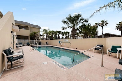 114 E Atol St unit 7, South Padre Island, TX 78597 - photo 2
