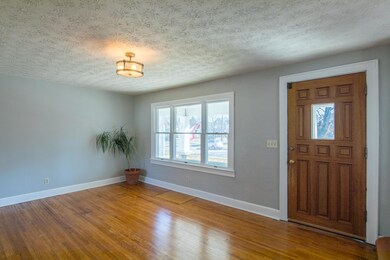 3024 Olive St, Columbus, OH 43204 - photo 6