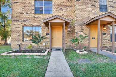 1706 Longview St unit 1, Conroe, TX 77301 - photo 4
