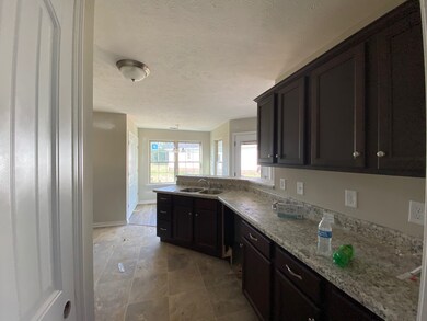 81 Grace Ct, Manchester, TN 37355 - photo 3