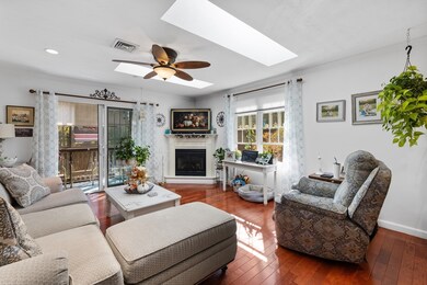 215 Longmeadow Rd unit 604, Taunton, MA 02780 - photo 4