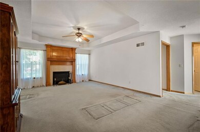 1110 Granada Dr, Raymore, MO 64083 - photo 5