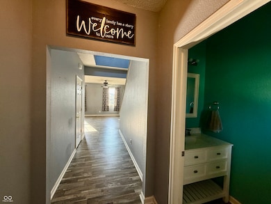 2509 Orchard Creek Dr, Columbus, IN 47201 - photo 3