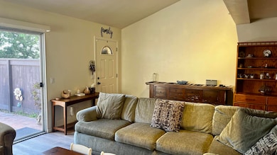 4264 Carpinteria Ave unit 5, Carpinteria, CA 93013 - photo 4