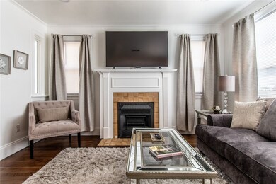 1117 Ocean Dr unit B, Corpus Christi, TX 78404 - photo 2