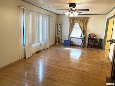 2545 Burton Dr, Springfield, IL 62703 - photo 3