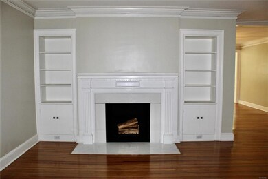 Gorgeous built ins in front living room