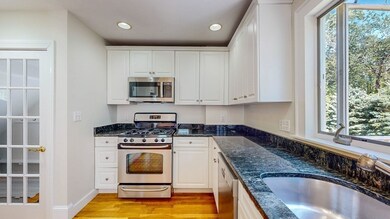 85 Warren St unit 85, Newton Center, MA 02459 - photo 5